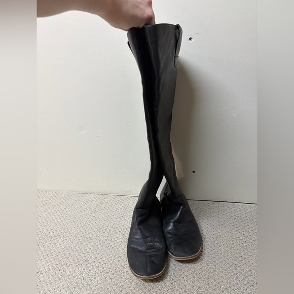 2/$30⚡️- BOOTS | Women’s knee high leather boots size 8 - Picture 4 of 9